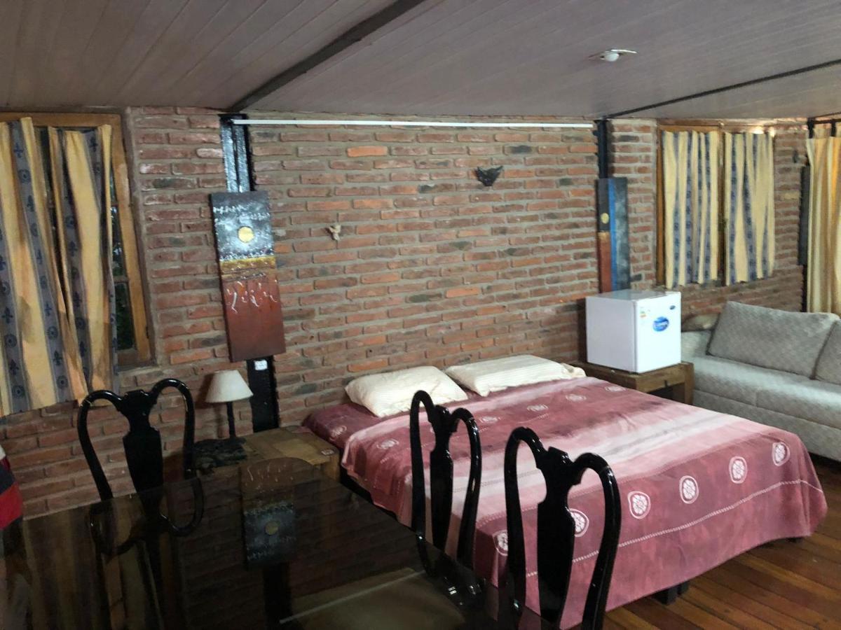 Loft Casa Dos Pisos Con Garage Pocitos Playa 4 Personas Villa Монтевидео Екстериор снимка